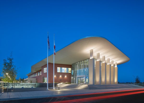 Butte-Courthouse-Night-600x428